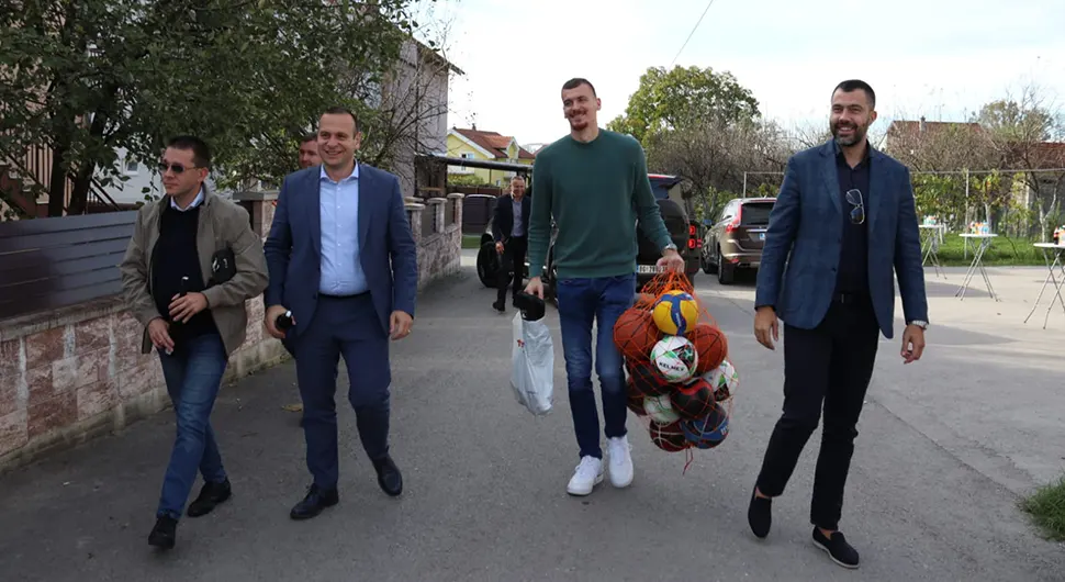 Šobot, Dodik i Simanić.webp